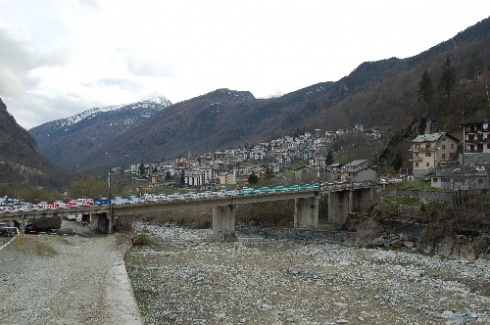 panoramica su Chiesa Valmalenco